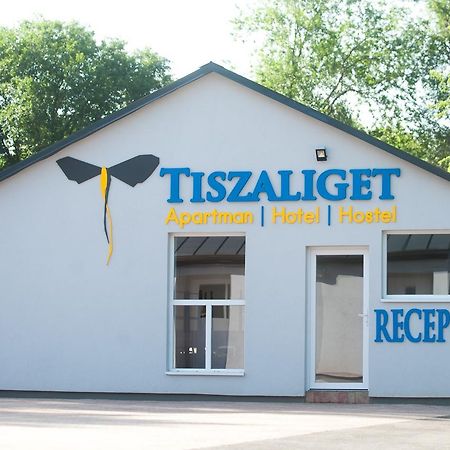 Tiszaliget Apartman és Szálló Szolnok Exterior foto