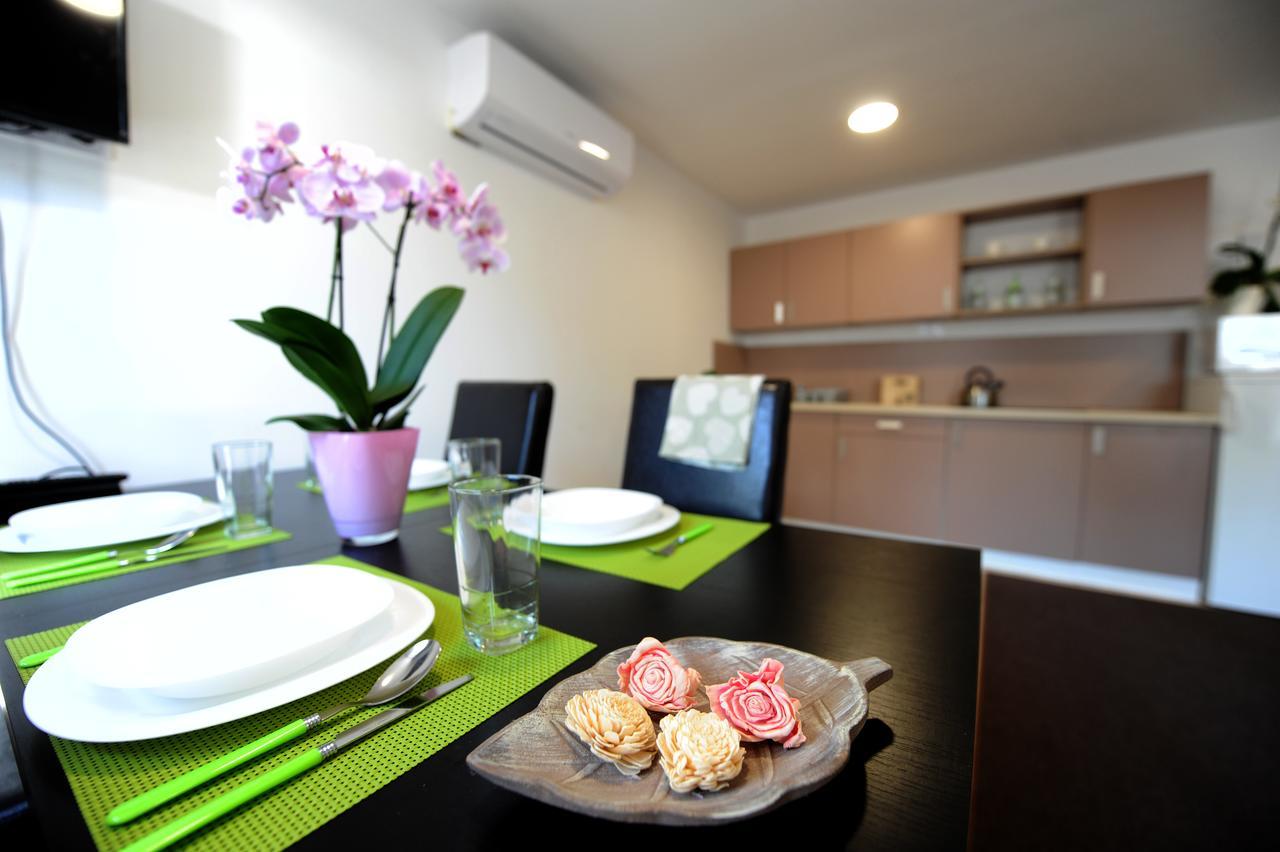 Tiszaliget Apartman és Szálló Szolnok Exterior foto